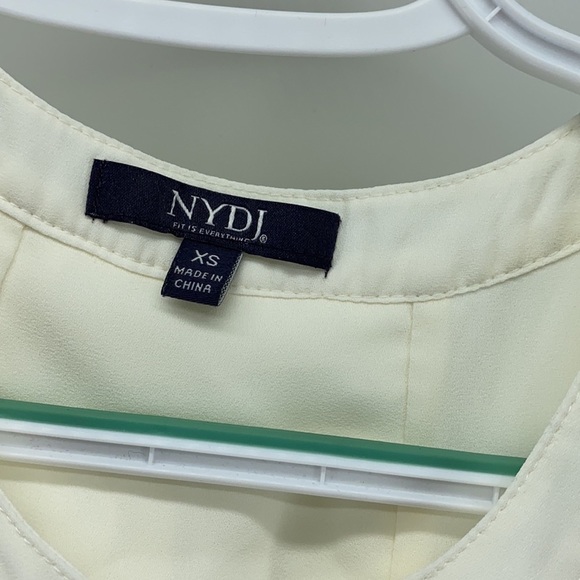 NYDJ cream pullover blouse hi lo - Picture 4 of 5